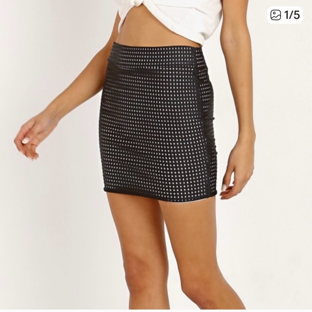 Acacia paia skirt size p great condition